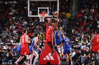 捧起金球 捧起金球