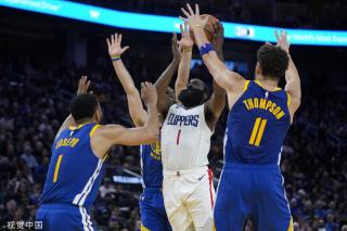 在现代足球 在现代足球