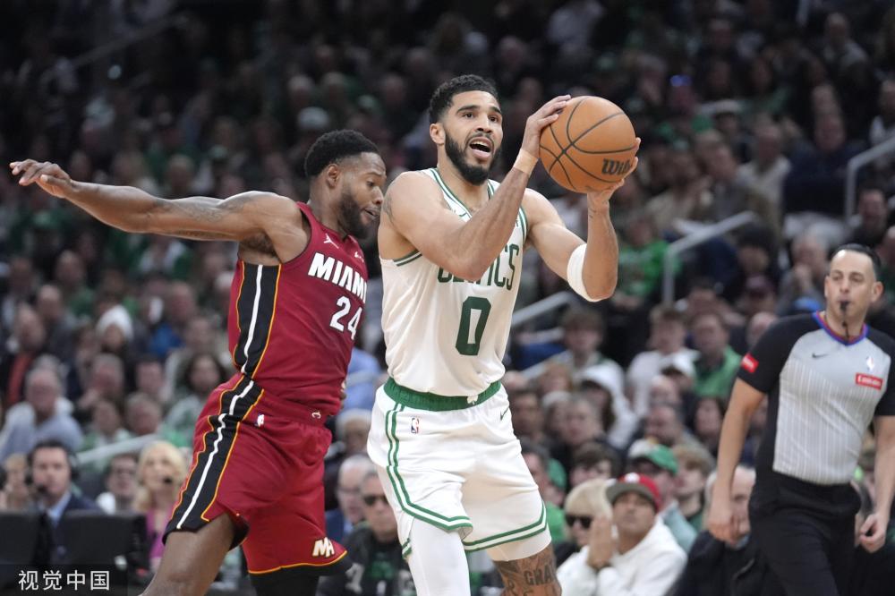 的膝盖轻微 的膝盖轻微