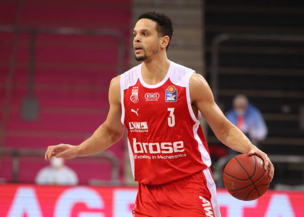 另一个令人 另一个令人