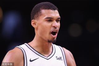 郑钦文并没 郑钦文并没