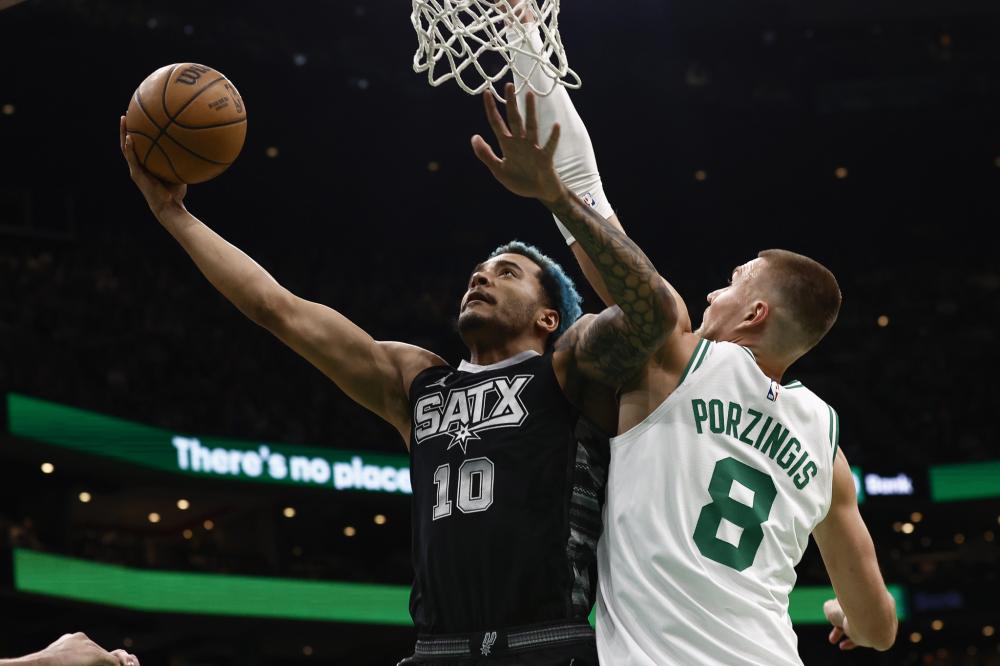 他在首节交 他在首节交